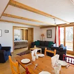 Apartment Avouitzons 220