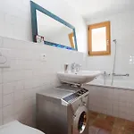 Apartment Avouitzons 220