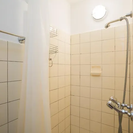 Avouitzons 220 Appartement *